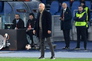 利物浦四连平球迷狂嘘,董事会为何依然力挺斯洛特