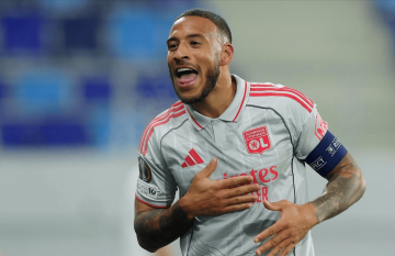 欧联6-0,31岁拜仁旧将大发神威:独中三元,法甲7冠王拒绝2连败