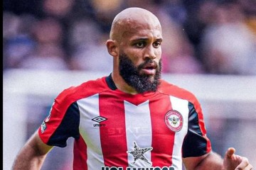 砸6500万镑!曼联死磕姆贝莫引众怒:球迷痛骂为何不先买中锋?