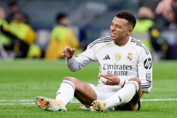 2亿欧巨星拒绝出战曼城？法媒：皇马下最后通牒，姆巴佩必须复出