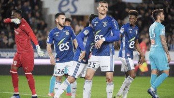 法甲中游格局定调战,23:15 见证攻防终极博弈