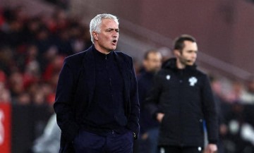 随着吉马良斯1-4葡萄牙体育,葡超最新积分榜出炉!穆帅率队排第三