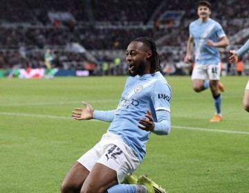 曼城客场2-0击败纽卡,新援连续建功稳握英联杯决赛门票