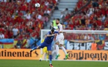 DeepSeek评足球史上十大空霸:C罗仅第三,宿茂臻入选