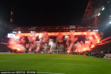 拜仁新星费利佩·查韦斯外租科隆,开启德甲新征程!