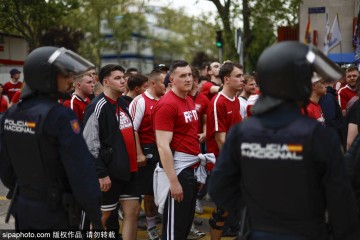 迪亚斯拜仁首季即超罗本里贝里！哥伦比亚飞翼数据惊人，三冠王金球奖皆可期？