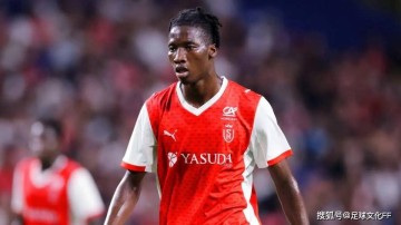 纽卡斯尔接近击败曼联,达成一项创纪录的法甲中场球员交易