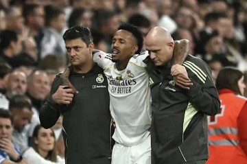 绝望2连崩!皇马更衣室失控阿隆索倒计时,天价转会费恐成最大输家?