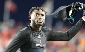 美国国脚集体进军欧洲!阿杰芒创下英冠转会纪录,维阿即将加盟法甲