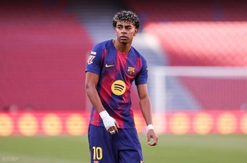 随着巴塞罗那3-0,西甲榜首再易主,皇马从榜首滑落,争冠白热化