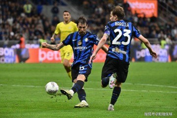 国米中场巴雷拉表现亦神亦鬼,齐沃点出球队缺失关键元素!