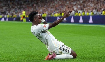 姆巴佩双响熊皇救主,皇马2-1逆转马略卡登顶西甲