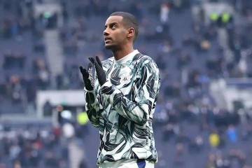 伊萨克归队难定去留，利物浦二次出击，酝酿破纪录报价