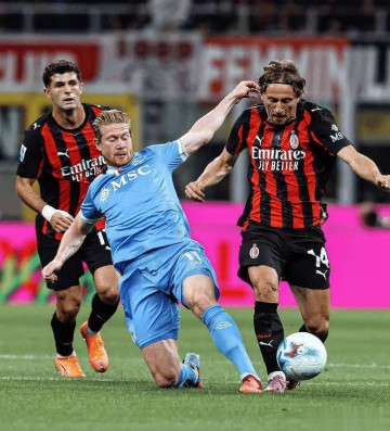 囧叔迷魂阵戏耍孔蒂，普利西奇传射AC米兰2-1那不勒斯登顶意甲