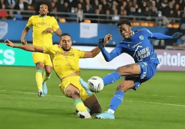 法甲保级生死战:南特主场死磕巴黎FC,6分大战谁能突围?