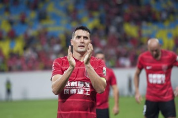 曝周定洋前往曼城体检,即将加盟中超新贵,公认最强内援后腰