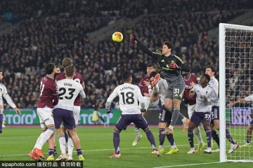 劫富济贫!曼联连赢曼城阿森纳热刺 给降级区球队送温暖