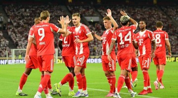 2比1逆转!凯恩迪亚斯建功,拜仁新赛季首战夺冠,德甲竞争或更激烈