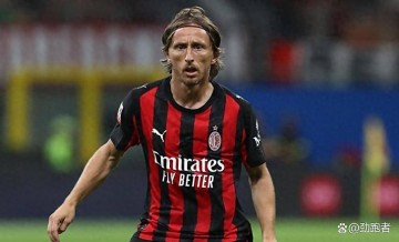 C罗稳居第一!40岁球员身价榜:布冯第八,伊布冲进前三