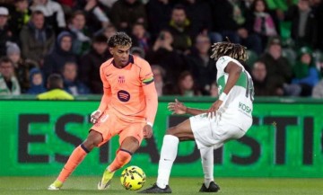 德甲最新消息:3次门框8次浪费,11.1亿卫冕冠军仍3-1斩落升班马,16战15胜