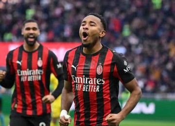 意甲第17轮战报：米兰主场3-0大胜维罗纳，恩昆库首发上演双响炮