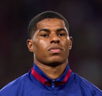 9球9助攻!拉什福德半程最佳引援,曼联太子为啥在巴萨打不上首发