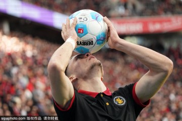 3500万英镑!利物浦天才后卫夸萨转会勒沃库森,红军留回购条款暗藏玄机