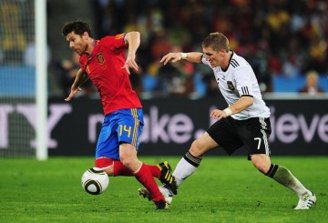 法甲尼斯与南特之战看点十足,多方面剖析精彩对决