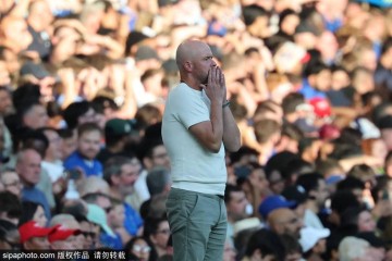 勒沃库森火速解雇滕哈格,德甲历史性失败的背后原因