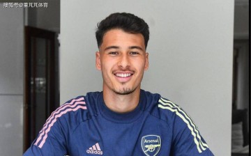 放弃日本球员,拜仁寻找边锋认可阿森纳年轻人?24岁的他值多少
