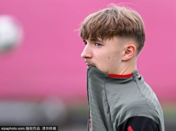 奥利塞的逆转传奇：如何在德甲对弗赖堡的比赛中成就最佳球员