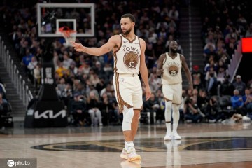 赛季报销?曝勇士考虑让库里缺席赛季剩余比赛