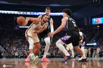 库三疯31分再现控分名场面 反跑挑篮球感已近无敌