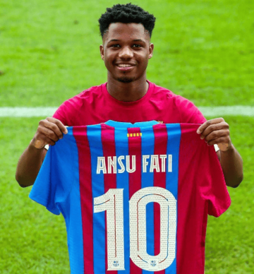 从身价1亿到免费去法甲!巴萨22岁天才陨落,身穿10号成诅咒