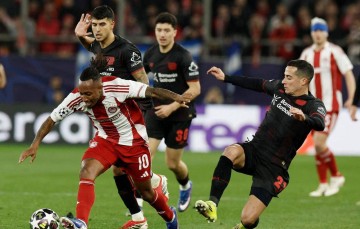 欧冠附加赛首回合:勒沃库森2-0完胜奥林匹亚科斯,希克梅开二度占据主动