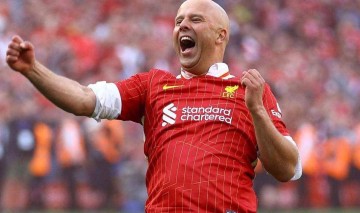 锋线告急!利物浦将售努涅斯给利雅得新月,伊萨克成目标