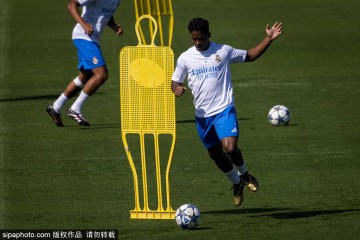 格列兹曼200球里程碑:西蒙尼盛赞他的贡献与马竞的未来