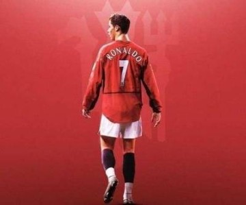 DeepSeek评曼联队史十大7号球员:C罗居首,小贝第三,欧文第八