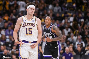 太离谱!湖人罚球46比18引对手不满 德罗赞无奈摇头