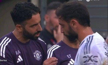 曼联昔日大腿如今变拖累!阿莫林战术用人自找麻烦,B费去留两难