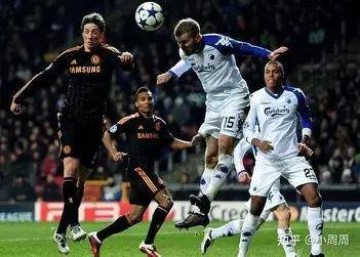 陶瓷球场生死判罚！比利亚雷亚尔死磕哥本哈根，出线权终极博弈