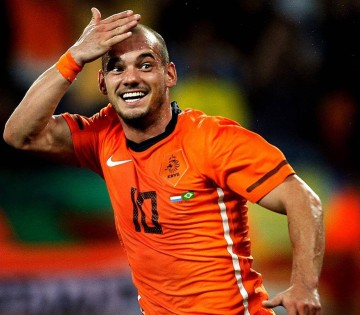 橙色传奇永驻!斯内德41岁诞辰,134战铸就荷兰黄金时代不朽丰碑