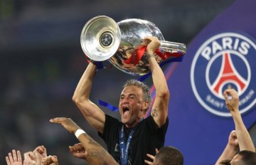 欧冠冠军主帅!镜报独家:曼联将恩里克作为正式主帅主要目标之一