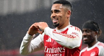 4-0到0-3！足坛意甲争四：枪手16分钟屠城，马竞刚灭巴萨就遭保级队暴揍！