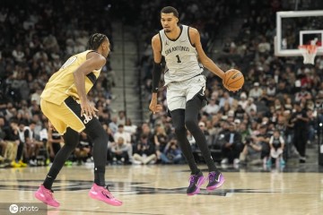 文班亚马15+8哈珀24+5 马刺大胜奇才