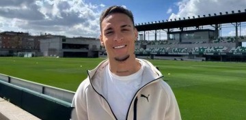 狂降6000万欧！曼联铁心要甩包袱，碰到西甲穷人，只肯掏2000万欧