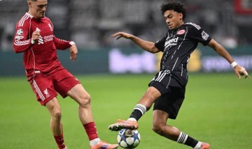 维尔茨15次丢球,却5-1狂胜?利物浦的欧冠之夜到底正常吗?