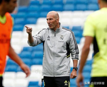 齐达内:皇马传奇教头的逆袭之路从三连败到欧冠三连冠的硬核操作