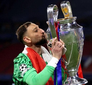 队报:曼市双雄争夺欧冠冠军门将 多纳鲁马与巴黎续约已停滞多月