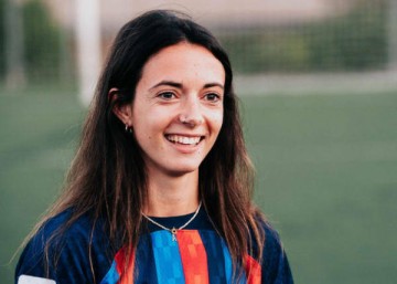 双冠加冕！巴萨女足蝉联环足奖最佳球队，邦马蒂三连庄书写女足传奇